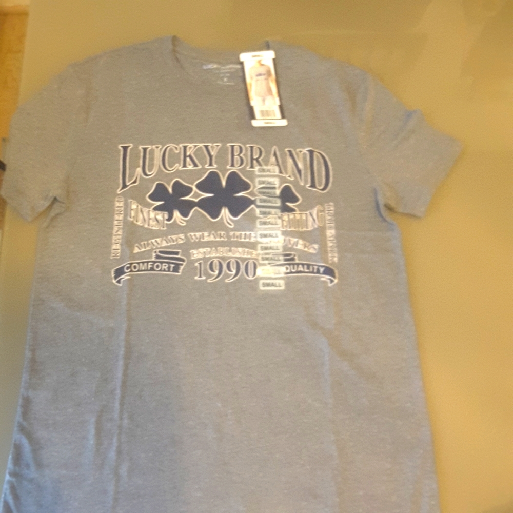 Lucky Brand T shirt